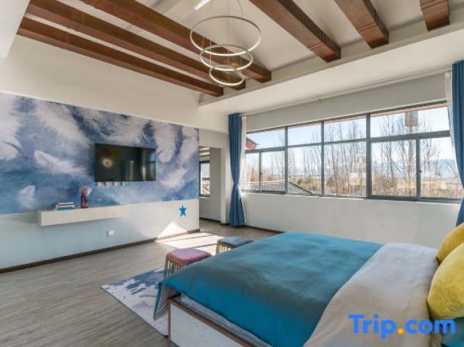 Suite with view