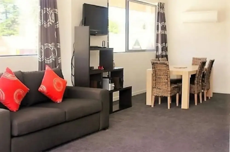 Apartment 01