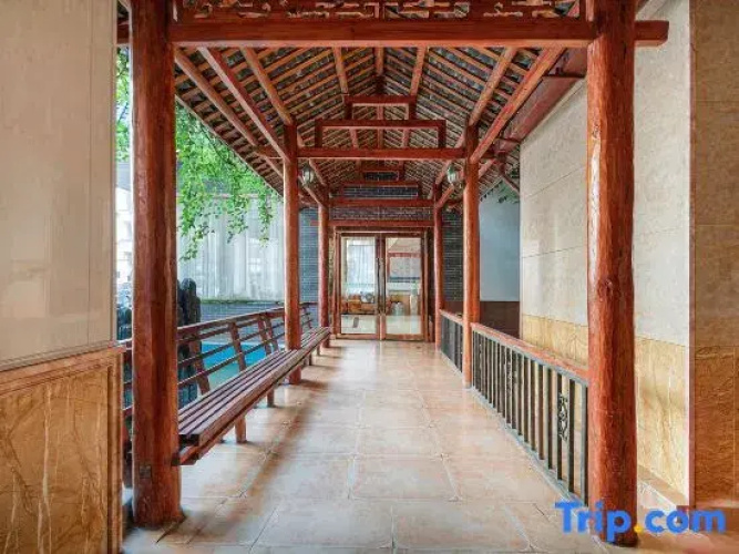 Hecheng Garden Hotel