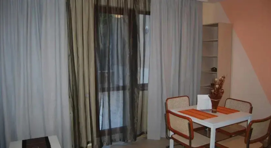 Aleko Apartments