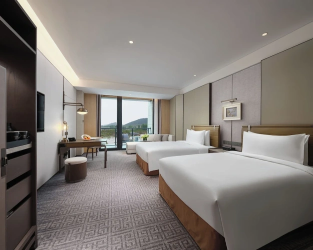 Superior Twin room with courtyard view
