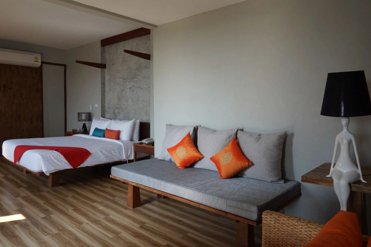 TANYA BAAN BON DOIOver view