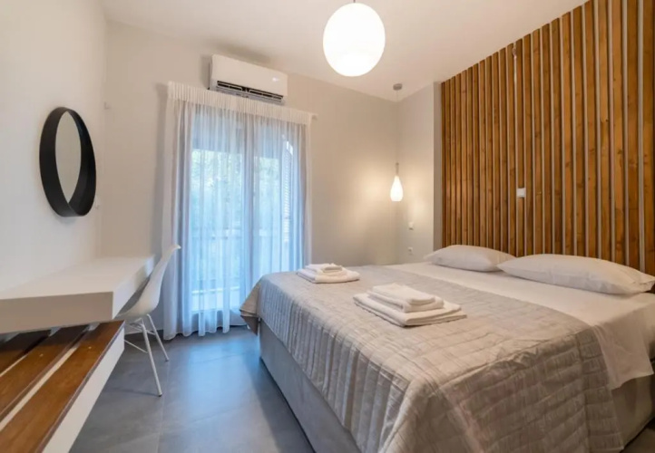IONIS Apartments
