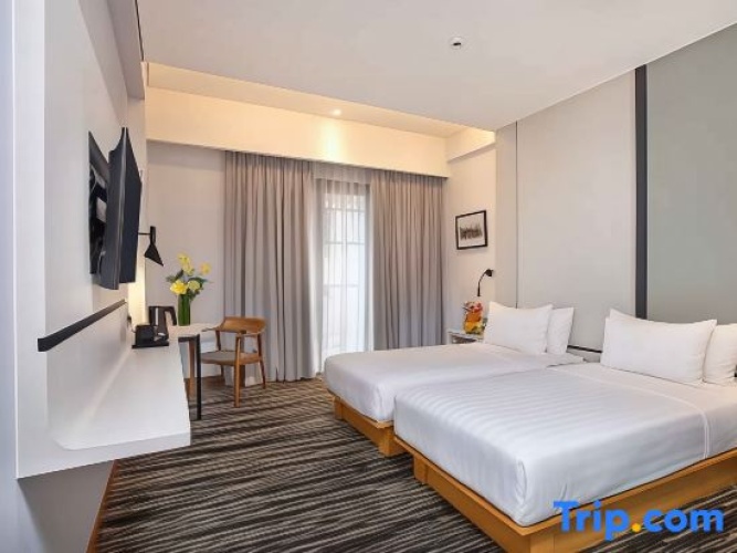 Deluxe room with balcony