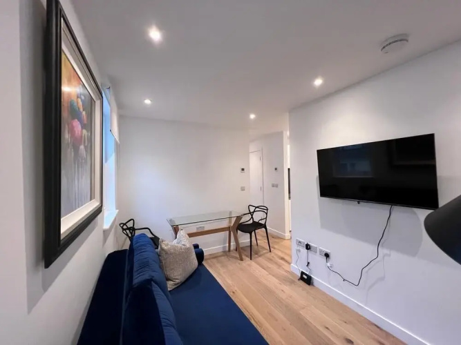 Chapel - Central Studio Apartment