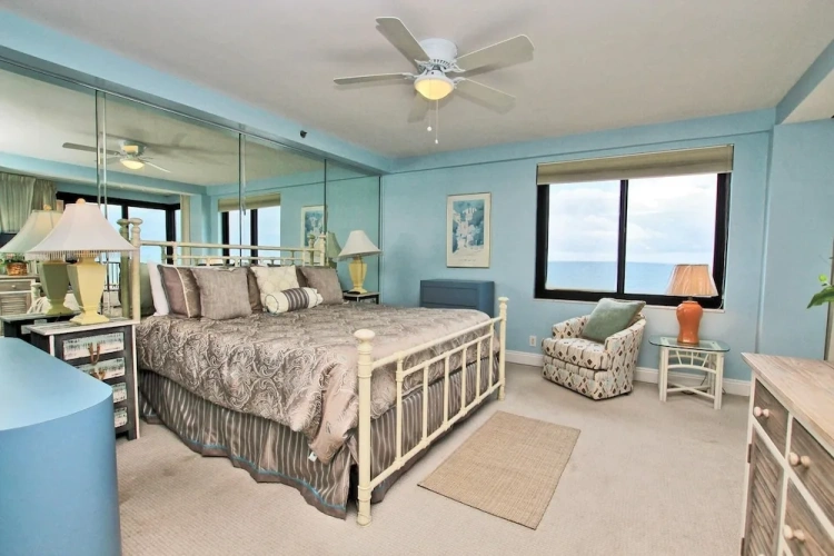Standard room with balcony