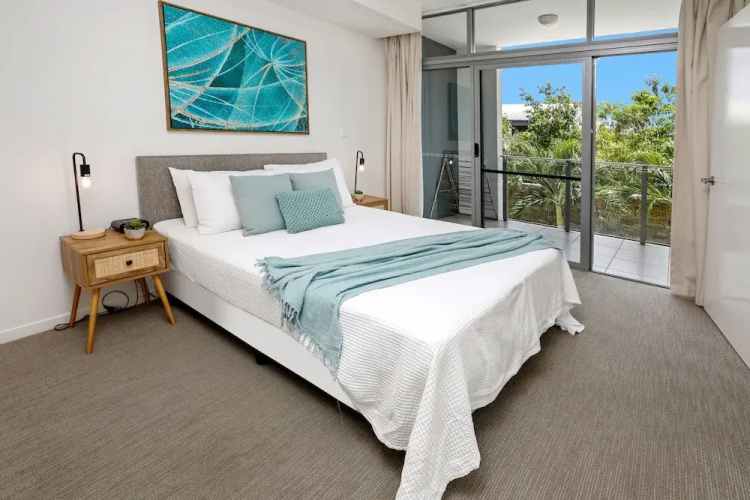 Pool View City Centre Apartment 206