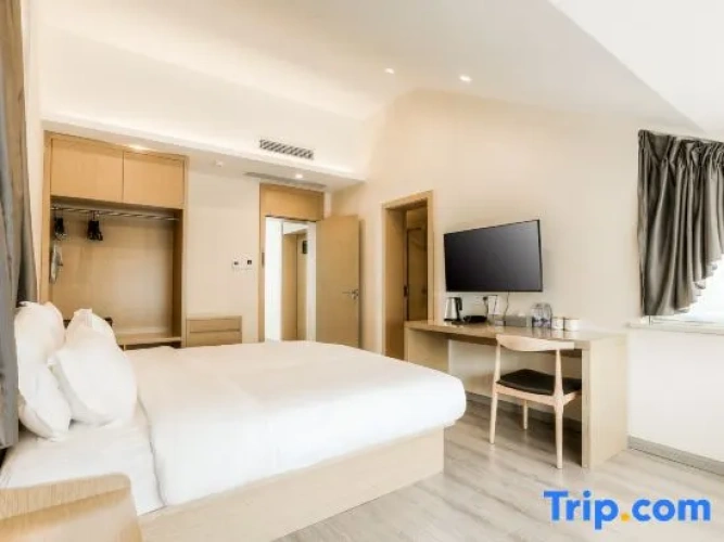 Standard Double Suite