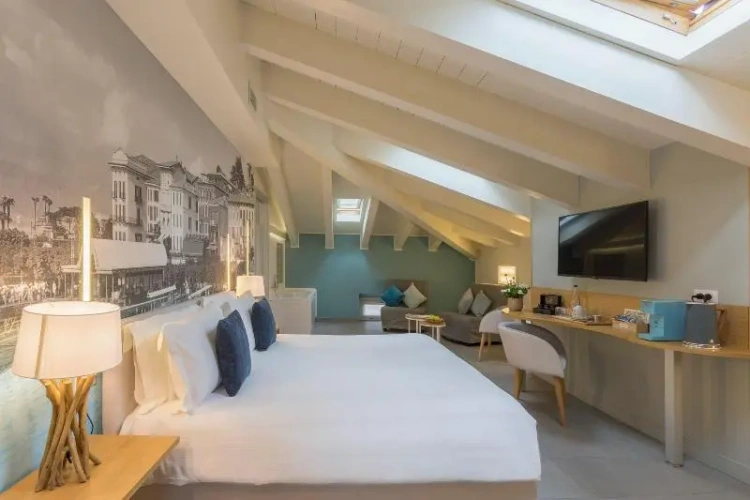 Double Suite