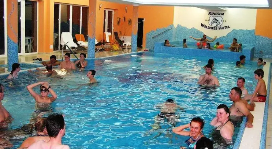 Kincsem Wellness Hotel