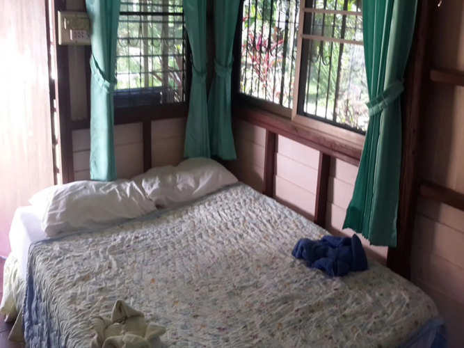 Khao Sok Jungle Huts