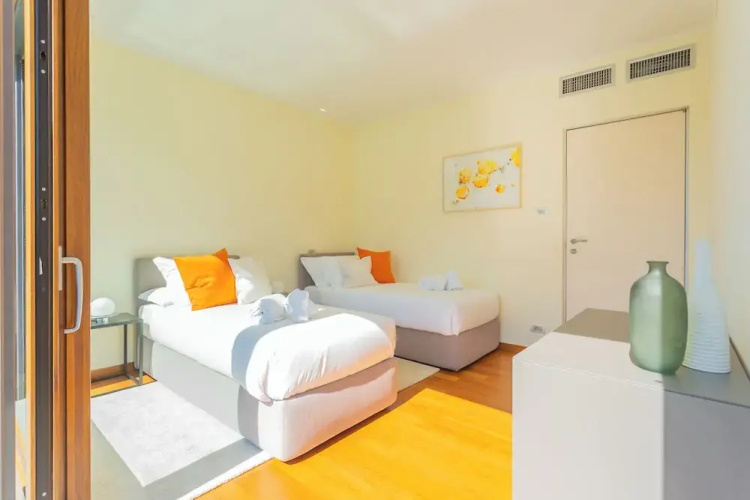Villa Infinity by Rent all Como