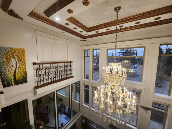 Empress Palace Hotel