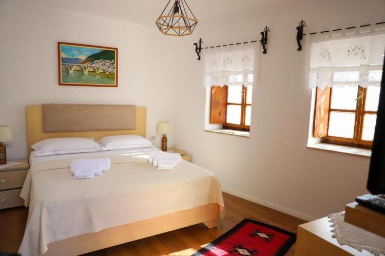 Standard Double room with garden view