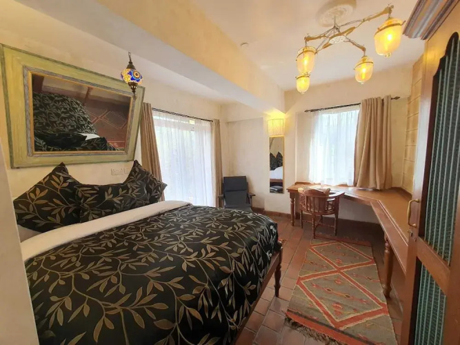 Woodmere Grand Hotel