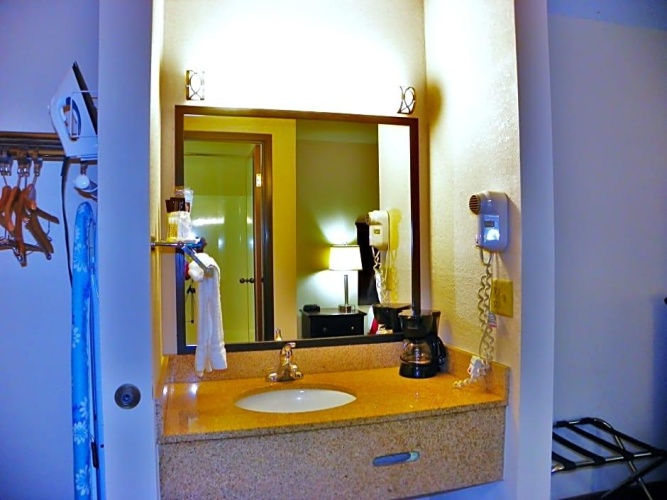 Twin Suite