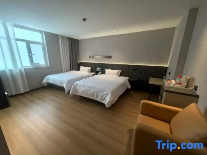 Standard Twin Family room