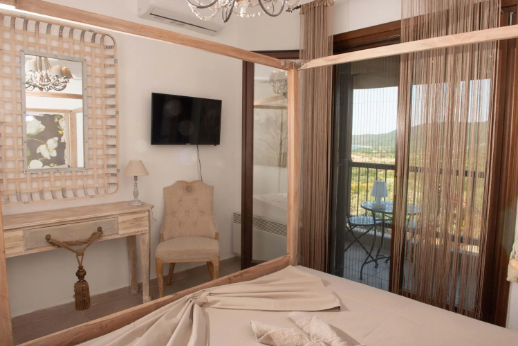 Dandy on the Beach Nea Roda, Komitsa Beach | Private Villa with Pool |Sea View