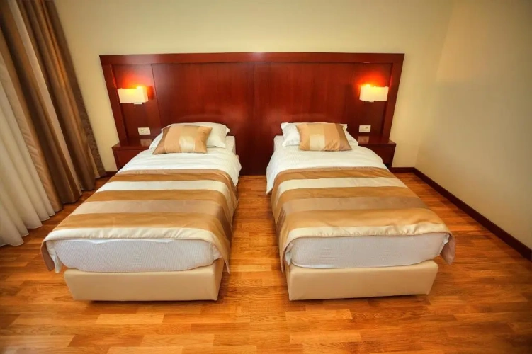 Standard Twin room with balcony