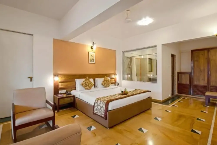 Hotel Sapphire