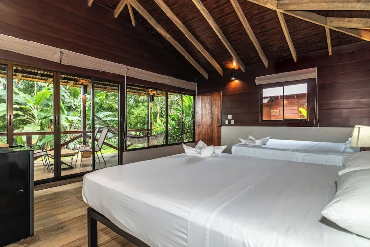 Standard Quadruple room with balcony