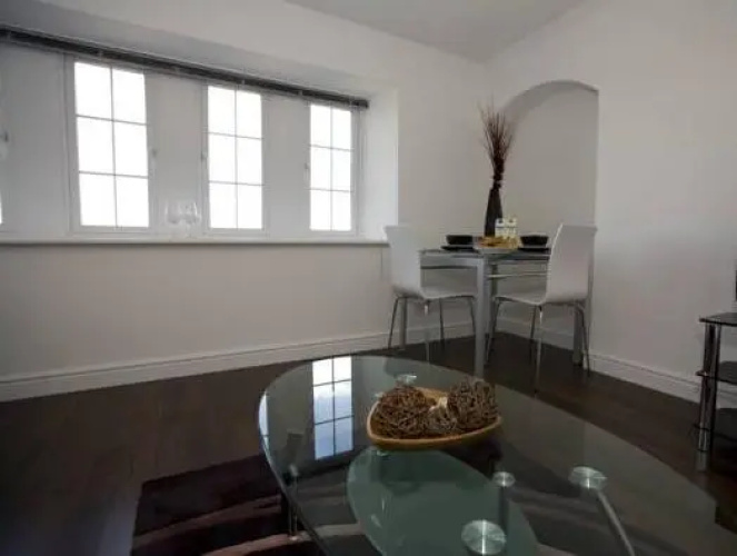 Aberdeen Serviced Apartments - The Lodge