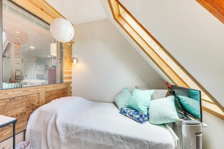 3 Bedrooms Apartment