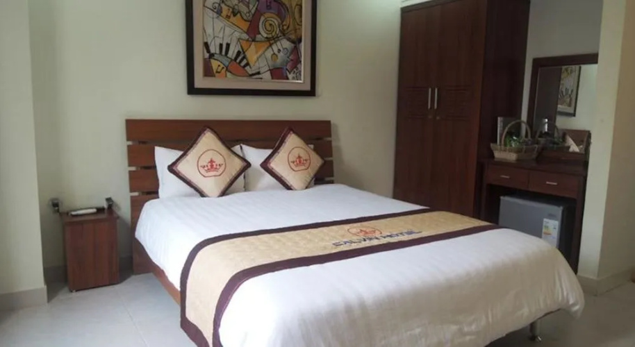 Calvin Hotel