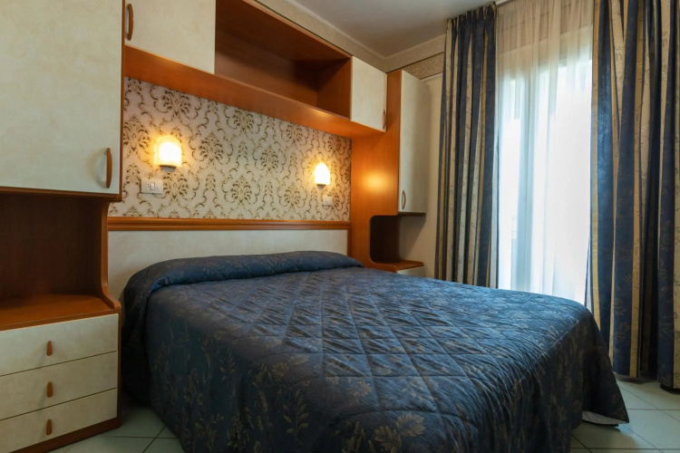 Hotel River