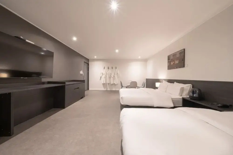 Workers Hotel Daejeon by Anook