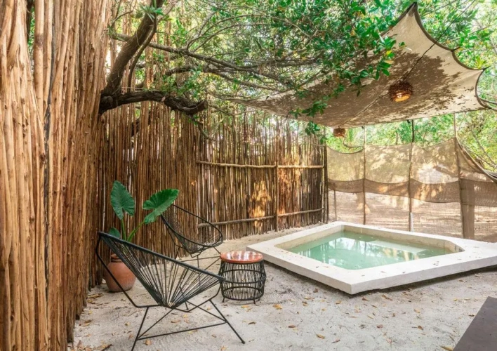 Deluxe Bungalow