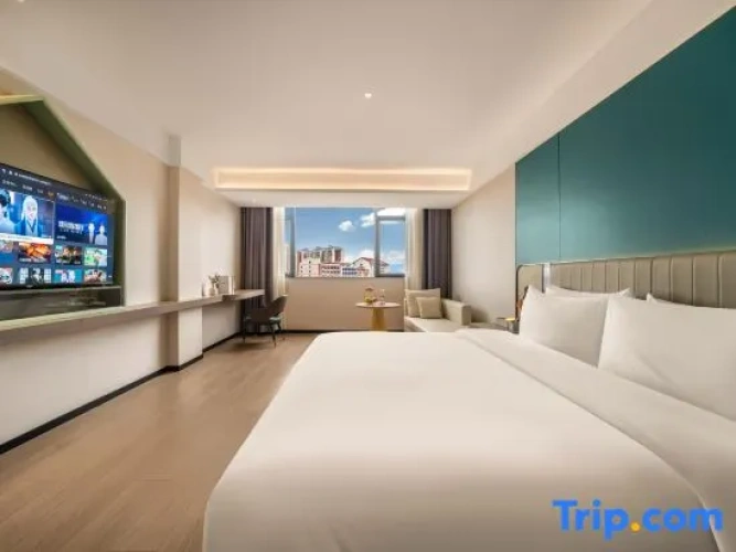 Deluxe Double room with city view