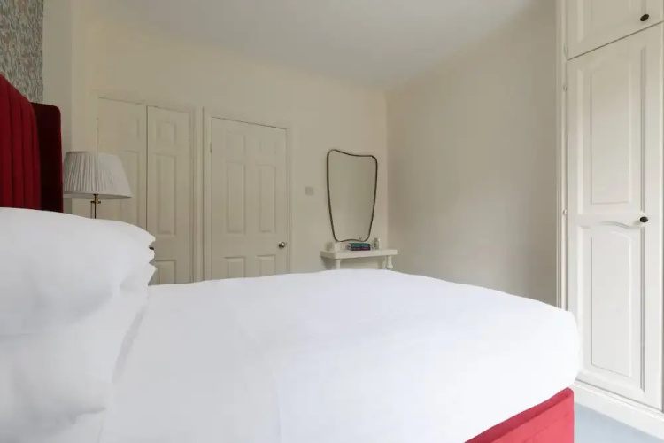 Pembridge Villas VI by Onefinestay
