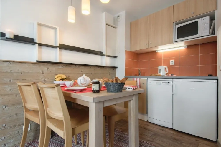 1 Bedroom Apartment with balcony