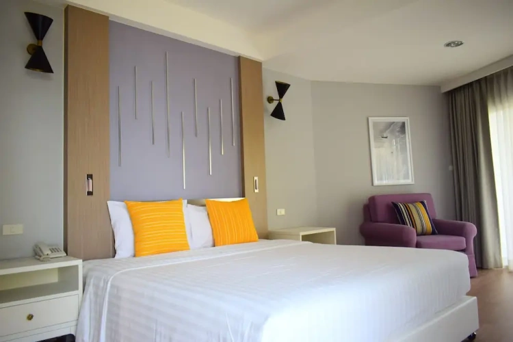 3 Bedrooms Suite with balcony