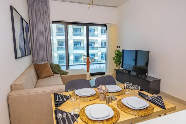 Bloomfields Stylish 1Br Binghatti Creek
