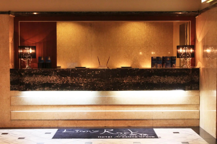 Hotel Shinsaibashi Lions Rock