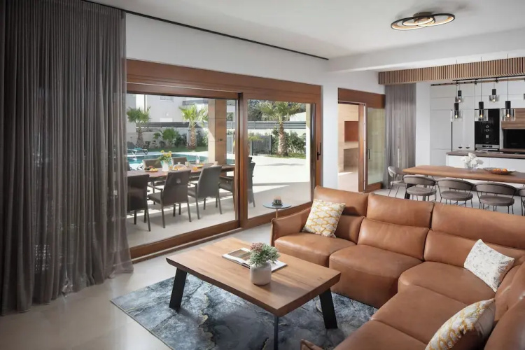 Malibu Royal