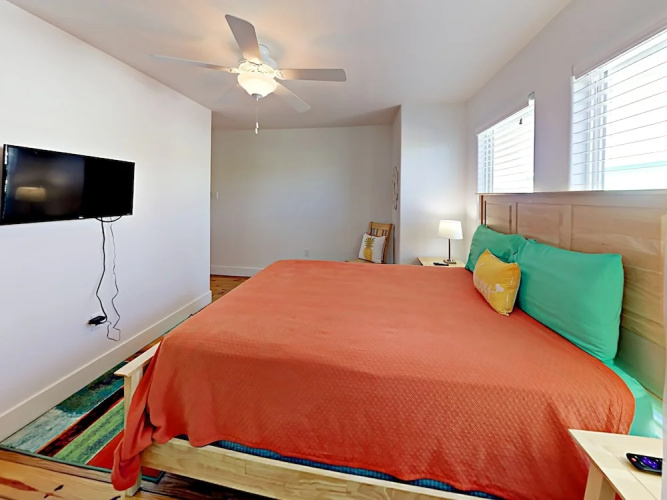 802 The Commons
