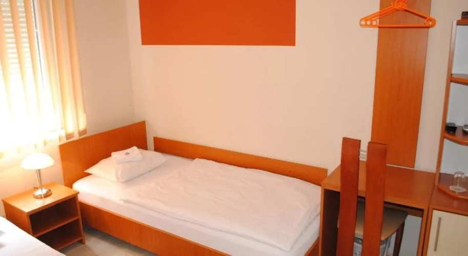 Vila DeLux