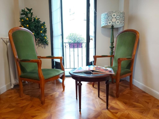 Deluxe Apartment