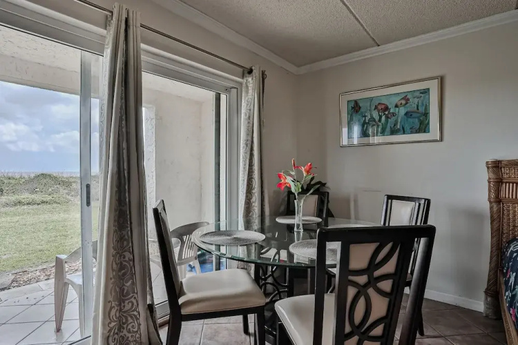 Oceanfront Townhouse With Shared Pools, Ocean View, Wifi, W/d, and Central AC