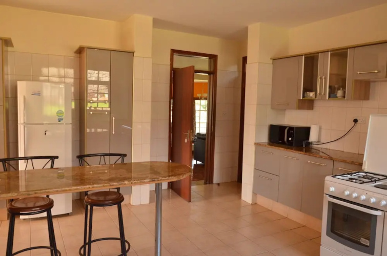 Dolfran Guest House
