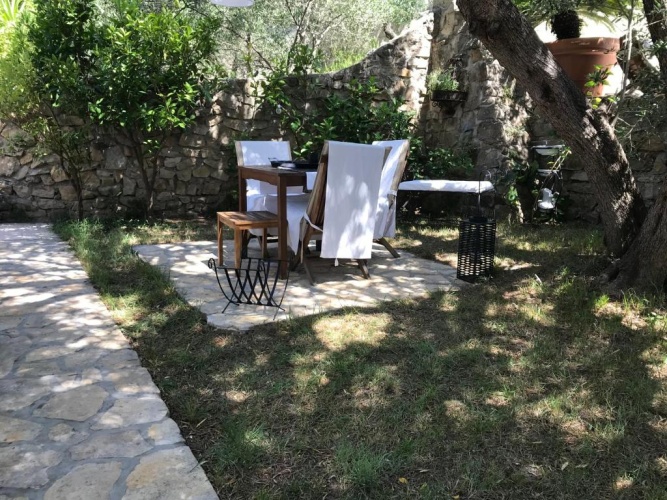 1 Bedroom Apartment with balcony