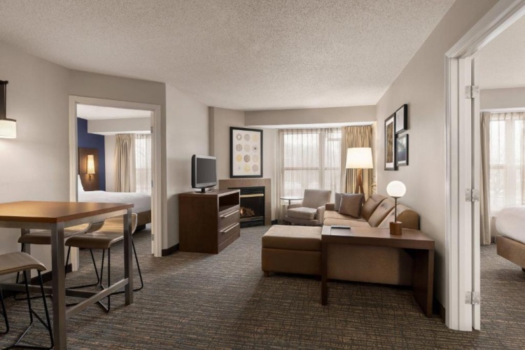 2 Bedrooms Suite