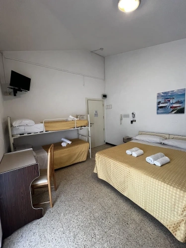 Standard Quadruple room with balcony