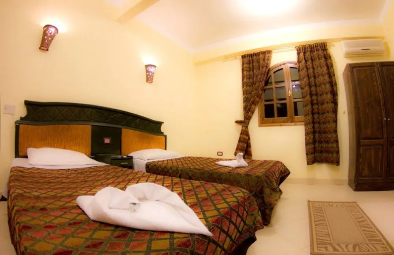 Sea Horse Hotel