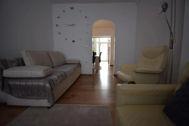Apartment Adem