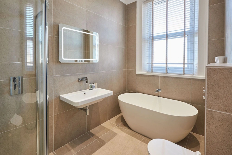 Host Stay Cheviot House