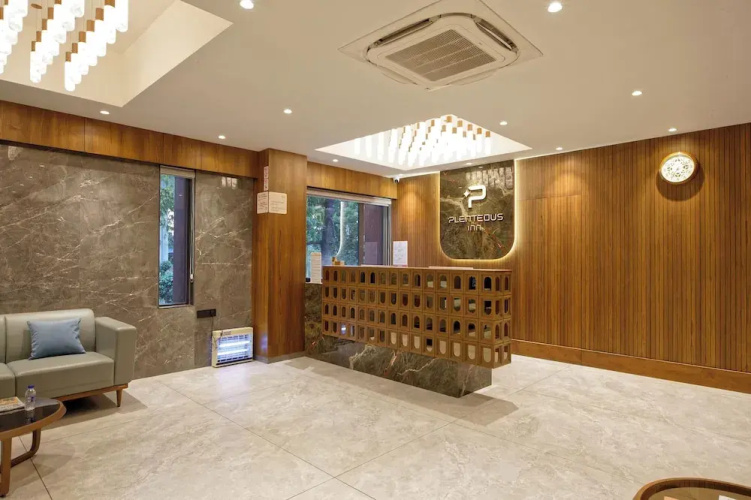 Hotel Plenteous Inn